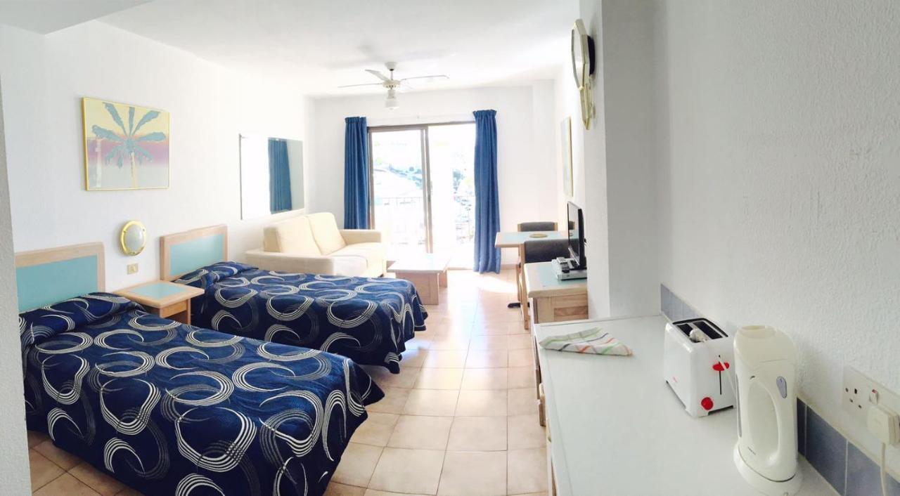 Studio Castle Harbour Vistas Piscina Lejlighed Los Cristianos  Eksteriør billede